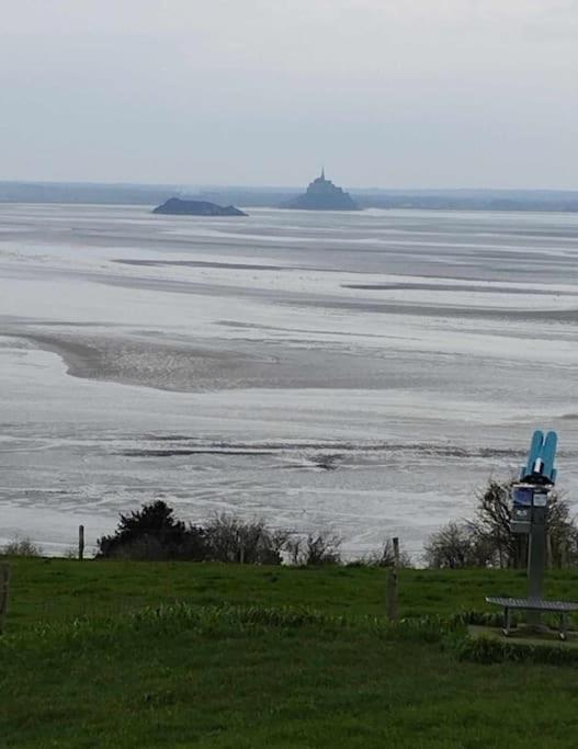 Maison Vue Sur Le Mont Saint Michel Et Sa Baie Champeaux 外观 照片